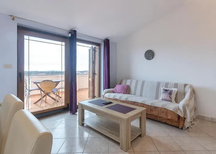 Apartment 2 Bedroom Amazing In